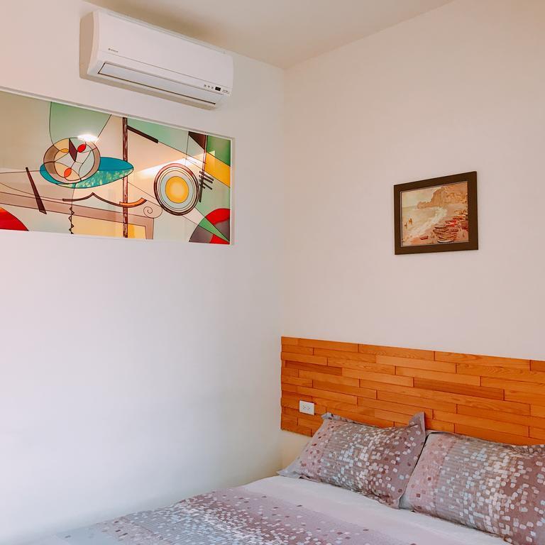Apartamento Time Goes Fast Tainan Exterior foto