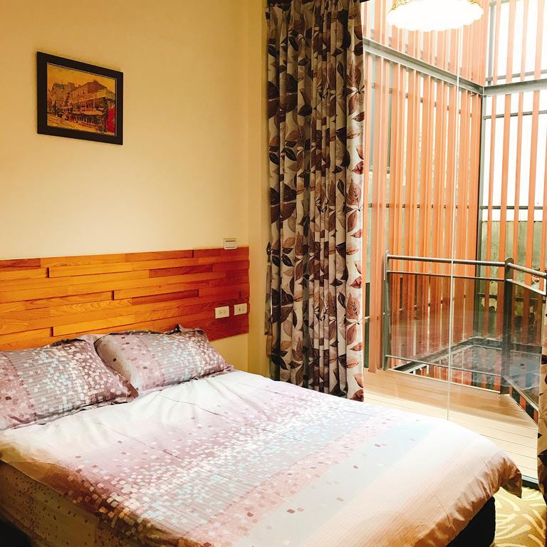 Apartamento Time Goes Fast Tainan Exterior foto